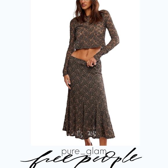 Free People matching set co-ord lace top and skirt - Picture 4 of 7